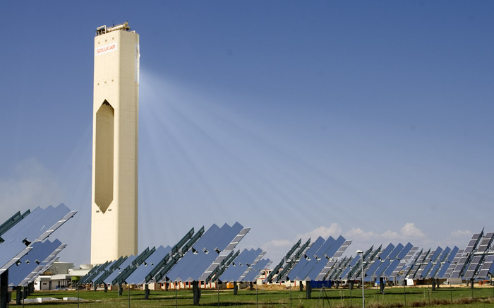 File:PS10 solar power tower wikimedia.jpg