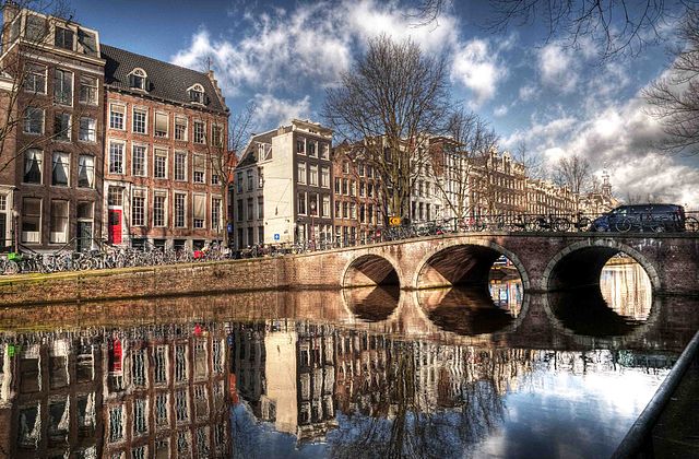 File:Amsterdam1.jpg
