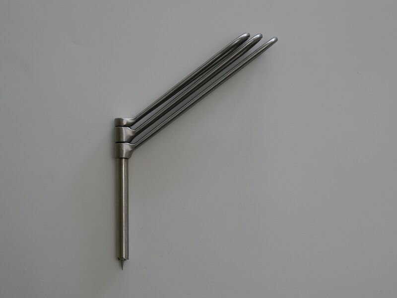 File:Triple Drill Sleeve Assembly, 5.0 mm.jpg