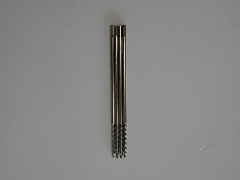 File:Self-Drilling Schanz Screws, 5.0 mm x 200 mm x 30 mm.jpg